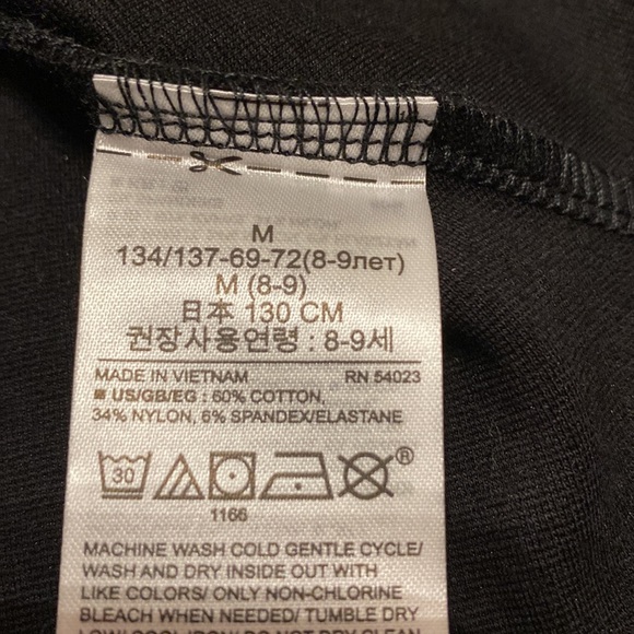 NWOT Girl’s Size M (8) GAP Black Twirling Skirt with Gold Striped Elastic Waist - Picture 4 of 4